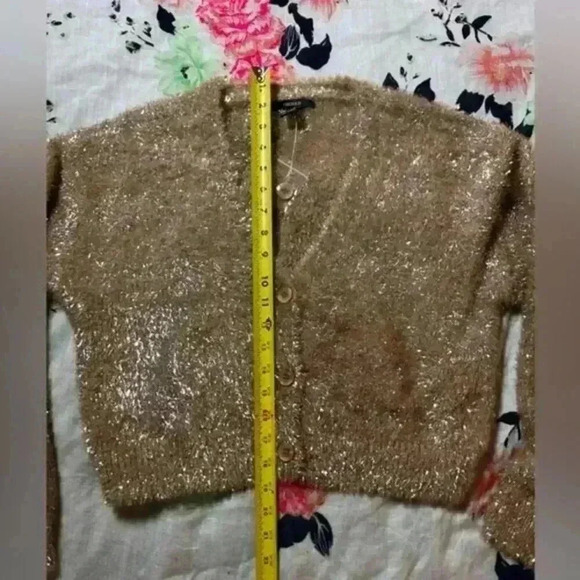 NWOT Forever 21 Metallic Knit Crop Cardigan Women's Size Medium Tan Sparkle - Picture 5 of 9